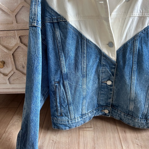 BLANK NYC Denim Jacket - Picture 6 of 7